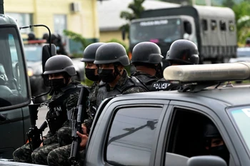 Cảnh sát Honduras tham gia chiến dịch truy quét các băng nhóm tội phạm tại Tegucigalpa. (Ảnh: AFP/TTXVN)