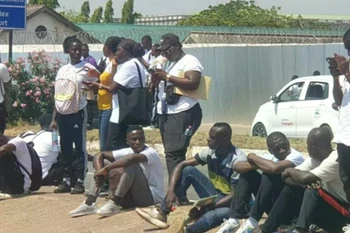 Vòng sơ tuyển cho đợt tuyển quân 2025-2026 diễn ra tại Sân vận động El-Wak ở thủ đô Accra. (Nguồn: BBC)