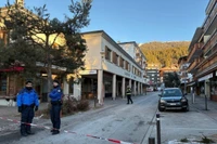 Cảnh sát phong tỏa hiện trường vụ việc. (Ảnh: TTXVN phát)