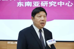 Giáo sư Hứa Lợi Bình, Giám đốc Trung tâm nghiên cứu Đông Nam Á thuộc Viện nghiên cứu Chiến lược toàn cầu và châu Á-Thái Bình Dương (CASS), Viện Khoa học xã hội Trung Quốc. (Ảnh: Quang Hưng/TTXVN)