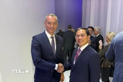 Bộ trưởng Ngoại giao Bulgaria Georg Danielov Georgiev và Phó Thủ tướng Chính phủ Bùi Thanh Sơn. (Ảnh: TTXVN phát)