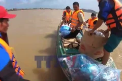 Đắk Lắk: Thôn Phước Giang, xã Hòa Xuân vẫn bị chia cắt hoàn toàn