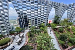 Một tòa nhà tại Singapore. (Ảnh: Đỗ Vân/TTXVN)