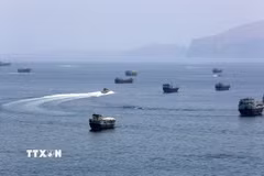 Quang cảnh eo biển Hormuz ngày 20/6. (Ảnh: THX/TTXVN phát)