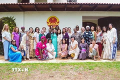 Các đại biểu tham dự Gặp gỡ Hữu nghị “Bác Hồ, Phụ nữ Việt Nam và tinh thần đoàn kết quốc tế” tại Brazil. (Ảnh: Đại sứ quán Việt Nam tại Brazil)