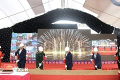 Phó Thủ tướng Chính phủ Bùi Thanh Sơn tại lễ khởi công xây dựng Trường phổ thông dân tộc nội trú Tiểu học và Trung học cơ sở xã Xuân Trường. (Ảnh: Chu Hiệu/TTXVN)