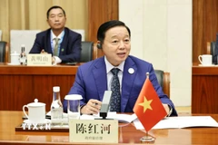 Phó Thủ tướng Trần Hồng Hà phát biểu tại cuộc hội kiến. (Ảnh: Công Tuyên/TTXVN)