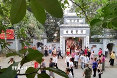 Đặc trưng của ngôi đền là xây dựng quay về hướng Bắc, trong hậu cung có thờ Đức Thánh Huyền Thiên Trấn Vũ. (Ảnh: Thanh Tùng/TTXVN) 