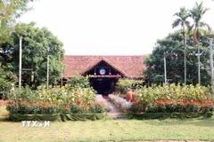 Khu du lịch sinh thái văn hóa - cộng đồng Ko Tam (phường Tân Lập, tỉnh Đắk Lắk) được đầu tư, chỉnh trang cảnh quan để thu hút khách du lịch dịp lễ 30/4 - 1/5. (Ảnh: Hoài Thu/TTXVN)