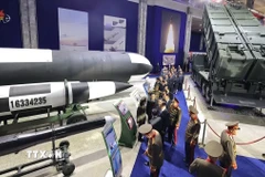 Quang cảnh triển lãm Phát triển Quốc phòng 2025 tại Bình Nhưỡng, Triều Tiên. Ảnh: Yonhap/TTXVN