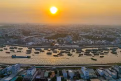 Cầu Cần Thơ bắc qua sông Hậu, nối thành phố Cần Thơ và tỉnh Vĩnh Long. (Ảnh: Thanh Liêm/TTXVN)