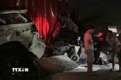 Hiện trường vụ tai nạn liên hoàn trên cao tốc La Sơn-Túy Loan (xã Hưng Lộc, thành phố Huế). (Ảnh: TTXVN phát) 