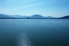 Khánh Hòa: Khám phá vẻ đẹp làng bích họa Hòn Thiên bên bờ đầm Nại