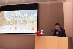 Tham tán Thương mại Việt Nam tại Israel Lê Thái Hòa phát biểu tại Hội thảo. (Ảnh: Phạm Hà/TTXVN)