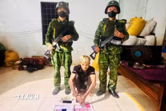 Lực lượng Biên phòng tỉnh Quảng Trị đấu tranh thành công chuyên án ma túy trên khu vực biên giới, bắt giữ 2 đối tượng liên quan. (Ảnh: TTXVN phát)