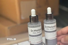 Sản phẩm có dấu hiệu nhập lậu. (Ảnh: TTXVN phát)