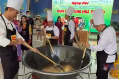 Xác lập kỷ lục Xôi chiên phồng hạt điều lớn nhất Việt Nam