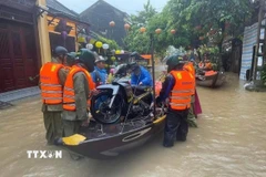 Ngập lụt nghiêm trọng tại thành phố Đà Nẵng. (Ảnh: TTXVN phát)