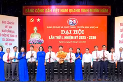 Nghệ An: Không tổ chức văn nghệ, không tặng quà tại Đại hội Đảng bộ cơ sở
