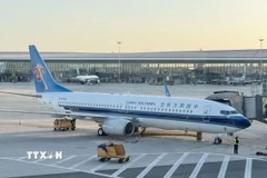 Máy bay của hãng hàng không Phương Nam Trung Quốc (China Southern Airlines) tại sân bay Đại Hưng. (Ảnh: Công Tuyên/TTXVN)