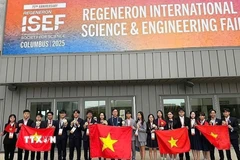 Học sinh Việt Nam đã ghi dấu ấn lịch sử khi giành thành tích cao nhất từ trước đến nay, với 2 giải Nhì, 1 giải Ba, 3 giải Tư và 4 giải Đặc biệt từ các nhà tài trợ. (Ảnh: TTXVN phát)