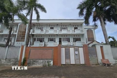 Trụ sở cơ quan Tài Nguyên và Môi trường tỉnh Cà Mau (trên đường Phan Ngọc Hiển, thành phố Cà Mau) không còn sử dụng sau khi di dời về vị trí mới. (Ảnh: Kim Há/TTXVN)