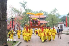 Lễ rước nước - nghi lễ quan trọng của Lễ hội mùa Xuân Côn Sơn-Kiếp Bạc. (Ảnh: Mạnh Minh/TTXVN) 