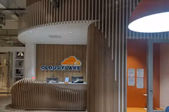 Lợi thế mà Cloudflare đưa ra là Kitesurf giúp các tác nhân AI sử dụng web hiệu quả hơn và tiêu tốn ít tài nguyên tính toán hơn so với Chromium, từ đó giúp tiết kiệm chi phí. (Ảnh: văn phòng Cloudflare tại Mỹ. (Nguồn: Internet)