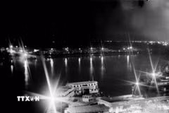 Bến Nhà Rồng (Sài Gòn) đầu thế kỷ XX. Từ nơi này, ngày 5/6/1911, người thanh niên yêu nước Nguyễn Tất Thành đã rời Tổ quốc trên con tàu Đô đốc Latouche-Tréville để thực hiện hoài bão giải phóng nước nhà khỏi ách nô lệ của thực dân, đế quốc. (Ảnh: Tư liệu TTXVN)