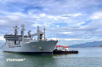 Cận cảnh 3 tàu thuộc Hạm đội miền Đông Hải quân Ấn Độ thăm hữu nghị Đà Nẵng