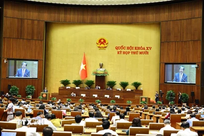 Quang cảnh phiên họp sáng 22/10. (Ảnh: Minh Đức/TTXVN)