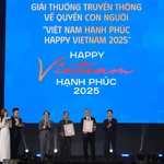 Toàn cảnh Giải thưởng Truyền thông về Quyền con người - Happy Vietnam 2025