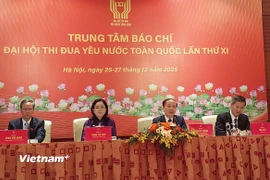 (Từ trái sang) ông Phan Văn Hùng, Phó Trưởng Ban Thi đua-Khen thưởng Trung ương; bà Trịnh Thị Thủy, Thứ trưởng Bộ Văn hóa, Thể thao và Du lịch; ông Phạm Tất Thắng, Ủy viên Ban Chấp hành Trung ương Đảng, Phó Trưởng ban Tuyên giáo và Dân vận Trung ương; ông Cao Huy, Thứ trưởng Bộ Nội vụ chủ trì họp báo. (Ảnh: Minh Thu/Vietnam+)