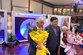 Phó Thủ tướng Chính phủ Nguyễn Chí Dũng dự Lễ trao Huân chương Bắc đẩu Bội tinh bậc Sỹ quan cho Giáo sư Jean Trần Thanh Vân và Giáo sư Lê Kim Ngọc. (Ảnh: PV/Vietnam+)