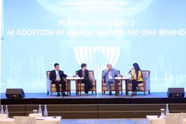 Phiên toàn thể số 3 mang chủ đề "Ứng dụng trí tuệ nhân tạo tại ASEAN: Không để ai bị bỏ lại phía sau." (Ảnh: An Đăng/TTXVN)