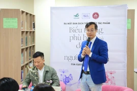 Nhà nghiên cứu văn hóa-Tiến sỹ Trần Trọng Dương chia sẻ tại buổi ra mắt cuốn sách ở Hà Nội. (Ảnh: PV/Vietnam+)