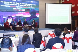 Các đại biểu tham gia phiên thảo luận tại sự kiện. (Ảnh: Thành Long)