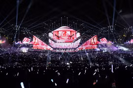 Có gì hấp dẫn tại đại nhạc hội "V Fest-Thanh xuân rực rỡ"?