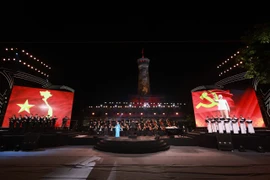 Mỗi thanh âm, mỗi giai điệu là một chương sử sống động về niềm tin sắt son vào Đảng, vào con đường cách mạng mà Chủ tịch Hồ Chí Minh và nhân dân ta đã lựa chọn – con đường độc lập dân tộc gắn liền với chủ nghĩa xã hội. (Ảnh: PV/Vietnam+)