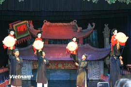Múa rối là một trong những loại hình nghệ thuật biểu diễn có đóng góp quan trọng cho chiến lược phát triển công nghiệp văn hóa của Thủ đô. (Ảnh: Minh Thu/Vietnam+)