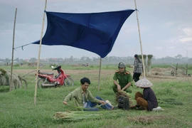 Bộ phim khắc họa hình tượng người chiến sỹ công an bám cơ sở. (Ảnh: VTV)