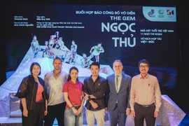 Êkip sáng tạo vở kịch "Ngọc Thủ." (Ảnh: BTC)