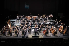 Dàn nhạc Giao hưởng Divertimento do nhạc trưởng Zahia Ziouani sáng lập. (Ảnh: BTC)