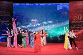 Việc công bố các tác phẩm tiêu biểu nhằm ghi nhận những đóng góp to lớn của các thế hệ văn nghệ sỹ, những người đã dùng nghệ thuật để lưu giữ lịch sử, bồi đắp tâm hồn và nhân cách Việt Nam. (Ảnh: Lê Đông)