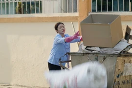 Bộ phim xoay quanh cuộc sống của những người lao động ở một xóm trọ nơi thành thị. (Ảnh: VTV)