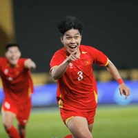 Đội tuyển U22 Việt Nam giành huy chương Vàng môn Bóng đá Nam SEA Games 33. (Ảnh: TTXVN)