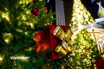 Không khí chào đón Giáng sinh tràn ngập khắp phố phường Hà Nội