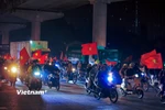 Rạng sáng 24/1, cờ đỏ sao vàng rực rỡ khắp Hà Nội sau chiến thắng của U23 Việt Nam
