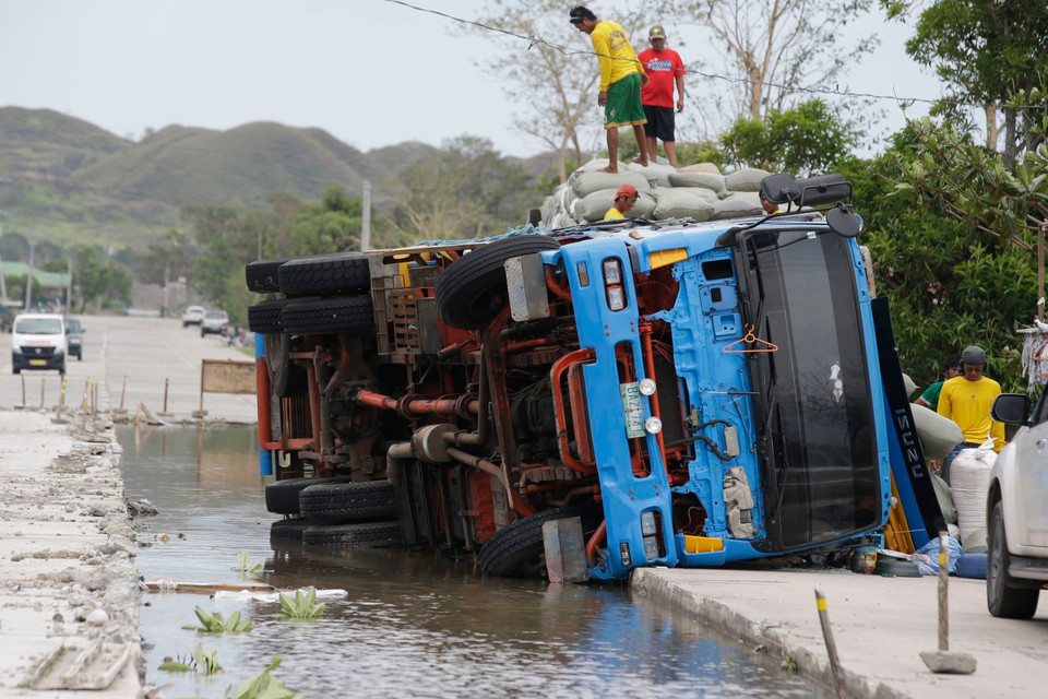 Giới chức Philippines thông báo ngày 16/9, số người thiệt mạng do bão Mangkhut tại nước này đã lên tới ít nhất 25 người. (Nguồn: CNN)