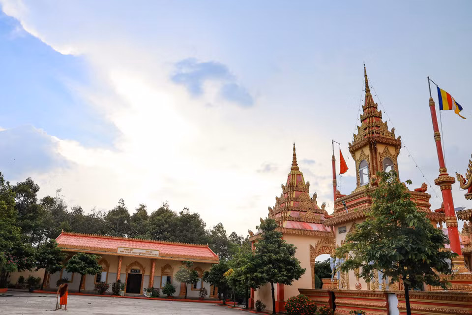 Sự uy nghi và kiến trúc tuyệt đẹp của chùa Xiêm Cán sẽ để lại ấn tượng khó quên trong lòng du khách. (Ảnh: Hoài Nam/Vietnam+)